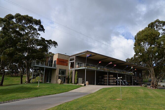 Adelaide Japanese Group Winery Day Tour in Barossa and Hahndorf - Hahndorf: A Charming Cultural Interlude