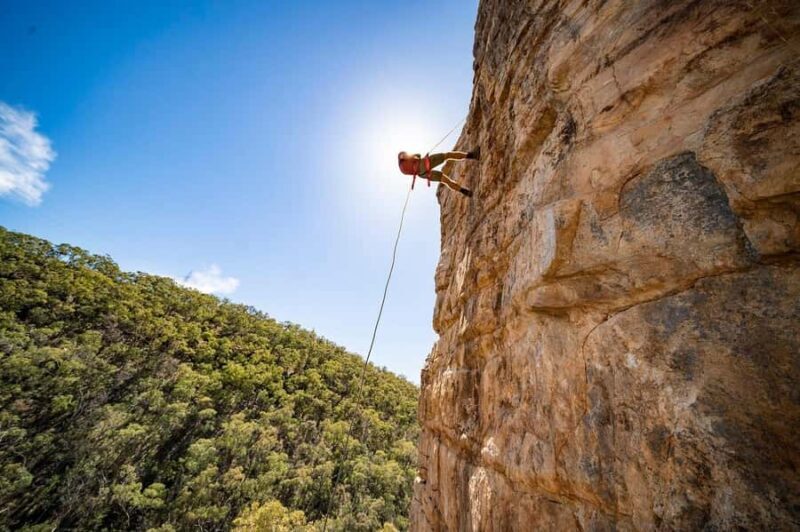 Adelaide: Rock Climbing and Abseiling Experience in Morialta - The Itinerary in Detail