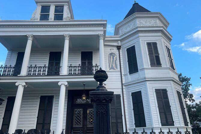 Adults-Only Garden District Cemetery Anne Rice True Crime Tour - Final Thoughts: Who Will Love This Tour?