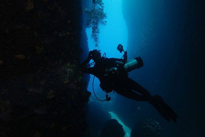 Adventure Dives for certified divers in Nea Makri, Athens - Discovering the Underwater World Near Athens