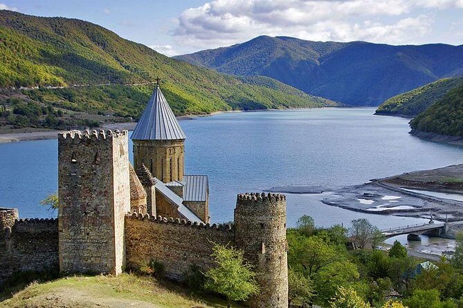 Adventure in Caucasus  Private Tour to Jinvali, Ananuri, Gudauri, Kazbegi - Key Points