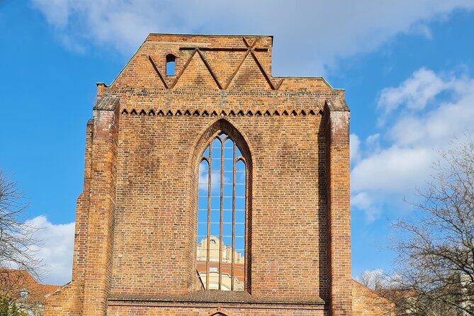 Adventurous Berlin with Street Art and Medieval History - Exploring Berlin’s Layers: A Detailed Look at the Tour