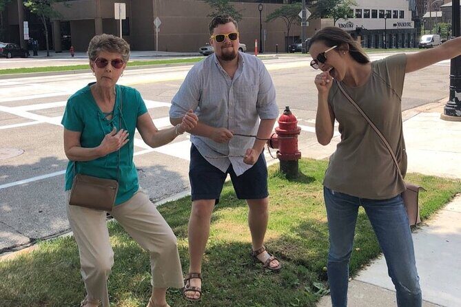 Adventurous Scavenger Hunt in Santa Clara by Zombie Scavengers - Exploring the Zombie Scavengers Experience in Santa Clara