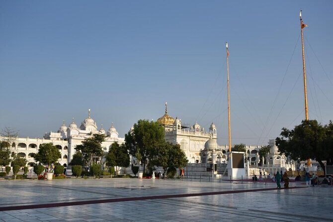 Affordable Nanded Airport Transfer. - Key Points