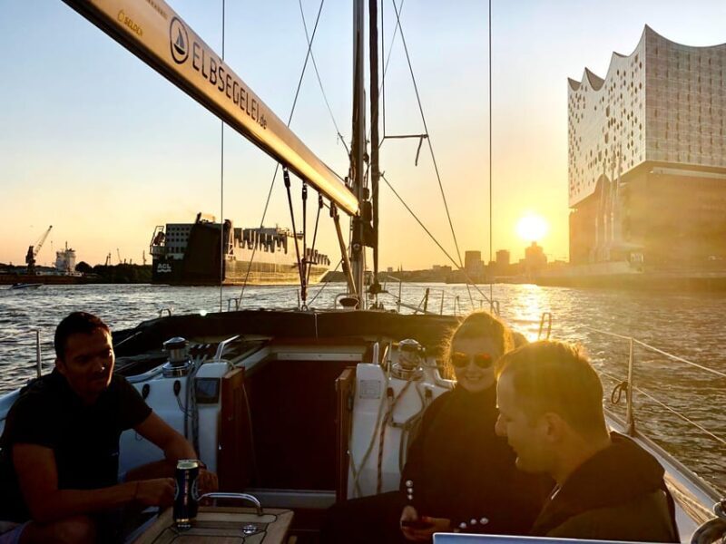 "After Work" - Sailing-Yacht Cruising Event, Hamburg/Elbe - An In-Depth Look at the Hamburg Sailing Yacht Experience