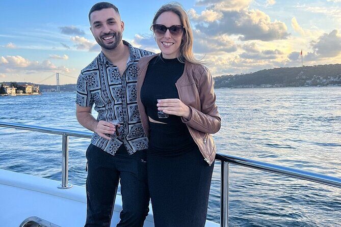 Afternoon Bosphorus Cruise Luxury Yacht with Professional Guide - The Itinerary in Detail: What You Can Expect