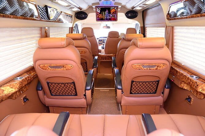 Afternoon limousine D-car 8-seat transfer to Hanoi airport depart from Sapa - Key Points