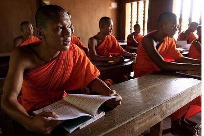 Afternoon tour by tuk tuk to bamboo train,bat cave,killing cave,countryside. - Final Thoughts