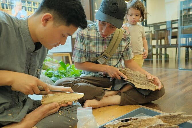 Agarwood Workshop Half Day Tour With Vegan Lunch Included - Key Points