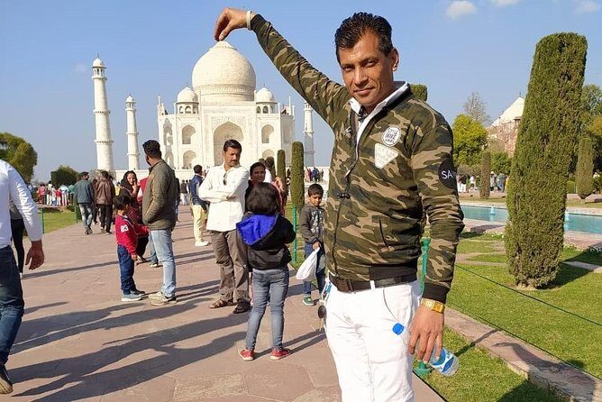 Agra Day Tour with Lunch in 5 Star Hotel - The Experience: Breaking Down the Itinerary