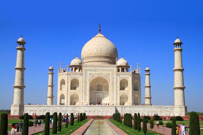 Agra Day Trip from Delhi with Transport - Exploring the Agra Day Trip from Delhi with Transport