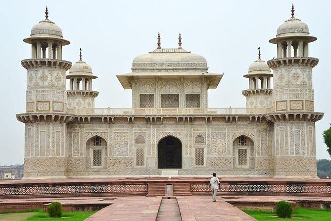 Agra Overnight Tour - Detailed Breakdown of the Itinerary