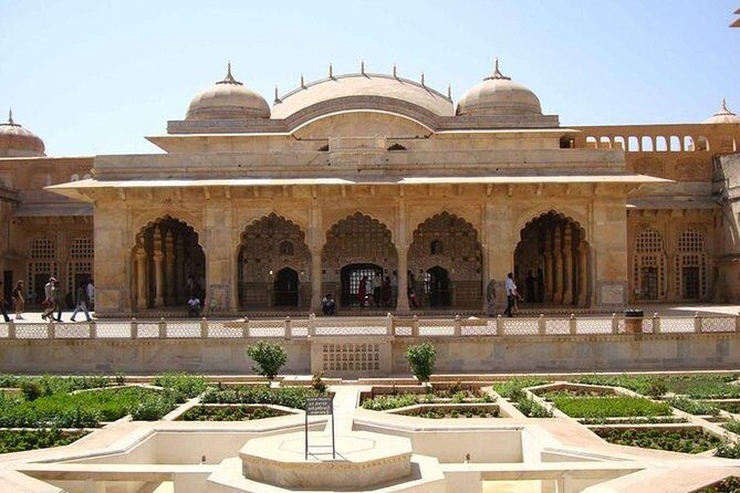 Agra: Skip the Line Taj Mahal and Agra Fort Private Tour - Who Will Love This Tour?