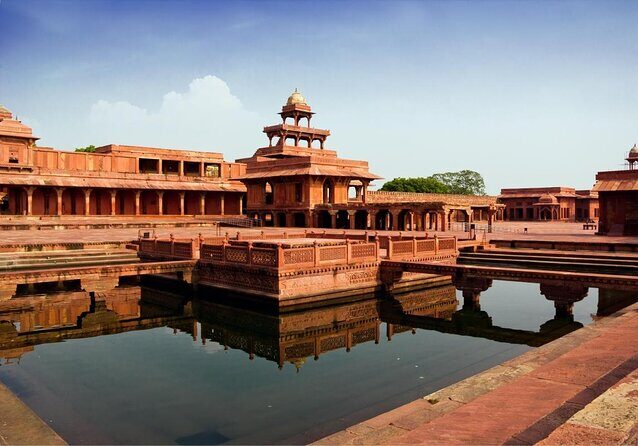 Agra to Jaipur city Private transfers visiting stepwell & Sikri - Experiencing the Route: What to Expect on This Tour