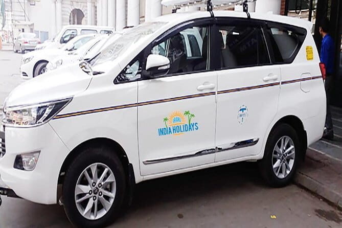 Agra to New Delhi One Way Transfer by Private Car - Key Points