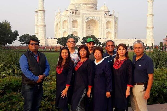 Agra Tour by Superfast Train from Delhi: All Inclusive - FAQs