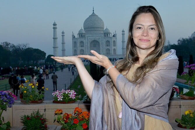 Agra tour by Train - Analyzing the Experience