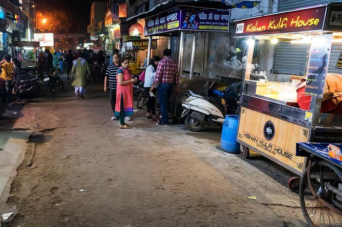 Agra Walking And Tasting Guided Tour - What Makes This Tour Stand Out?