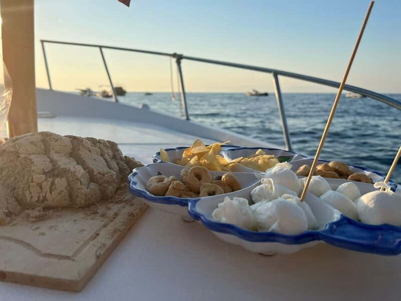 Agropoli: sunset boat tour with aperitif - An In-Depth Look at the Agropoli Sunset Boat Tour