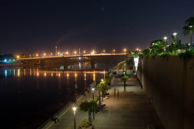 Ahmedabad Night Walk (2 Hours Guided Walking Tour) - Key Points