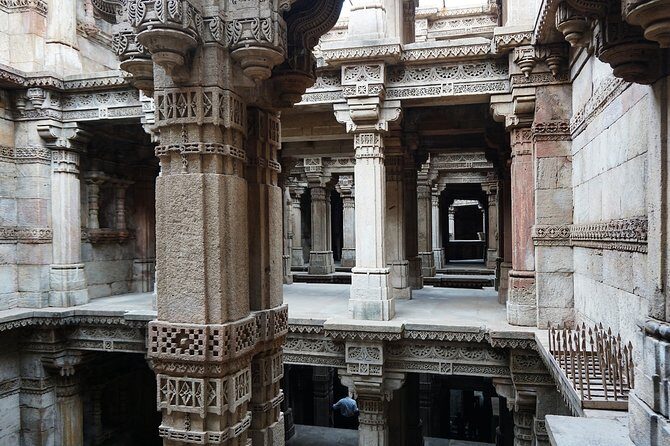 Ahmedabad to Indore Architecture & Temple Tour - Stepwells and Temples: Architectural Highlights in Gujarat