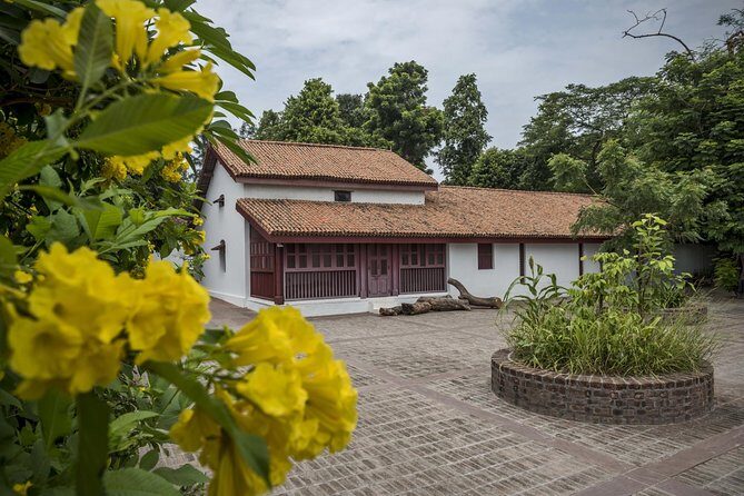 Ahmedabad to Indore Architecture & Temple Tour - Who Should Consider This Tour?