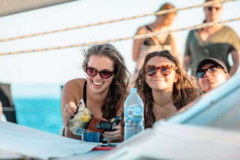 Airlie Beach: 2-Day Whitsunday Islands Sailing Snorkel Tour - The Sum Up