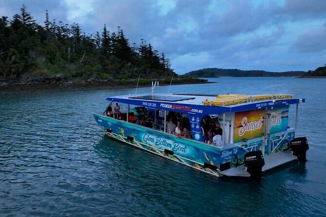Airlie Beach Glass bottom boat Scenic Sunset Tour - Key Points