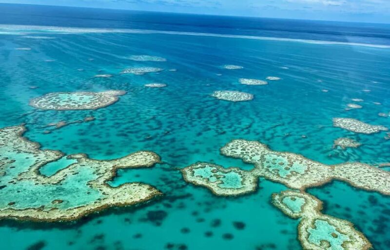 Airlie Beach: Whitsundays & Great Barrier Reef Scenic Flight - Key Points