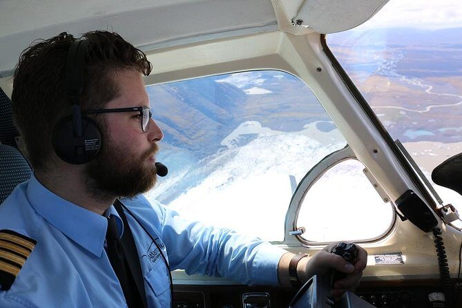 Airplane flight over glacier lagoons and Iceland's highest peak - Practical Considerations