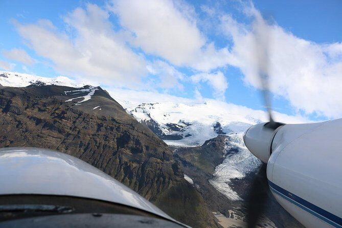 Airplane Flight over Vatnajökull Volcanic Eruption Sites - What to Expect from the Experience