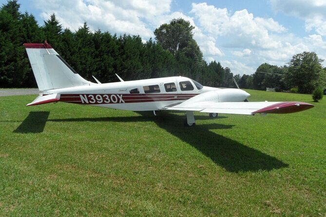 Airplane Transfer between Colombo Airport (CMB) and Sigiriya Airforce Base (GIU) - Key Points