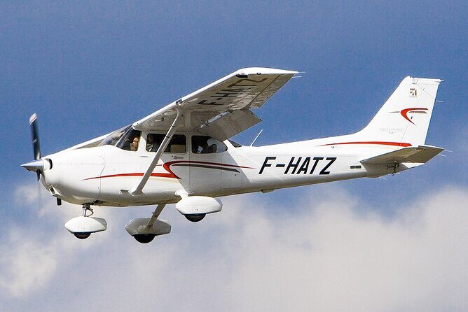 Airplane Transfer between Ratmalana Airport (RML) and Batticaloa Airport (BTC) - Key Points