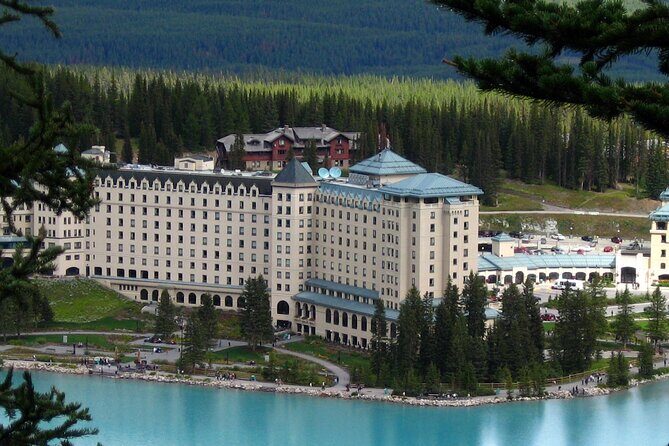 Airport Shuttle: Lake Louise  Calgary - Practical Considerations
