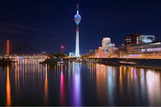 Airport Transfer: Airport DUS to Dusseldorf by Luxury Car - The Vehicle & Comfort Level