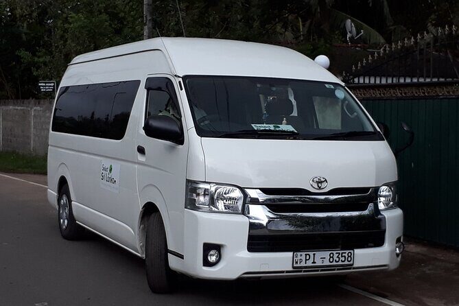 Airport Transfer Service (Private) to Kalutara/Wadduwa - The Driver and Service Experience