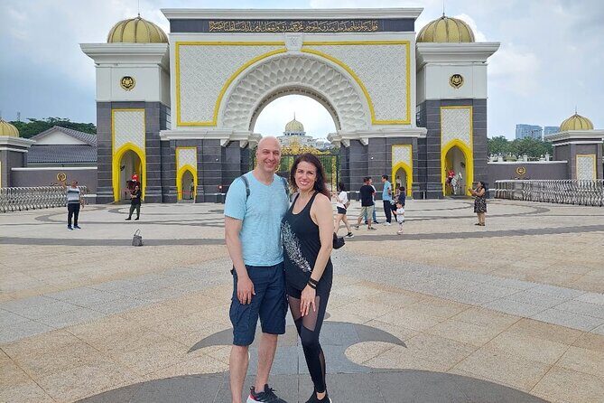 Airport Transit Tour: Kuala Lumpur Full-Day City Tour - Exploring the Kuala Lumpur Skyline and Cultural Landmarks