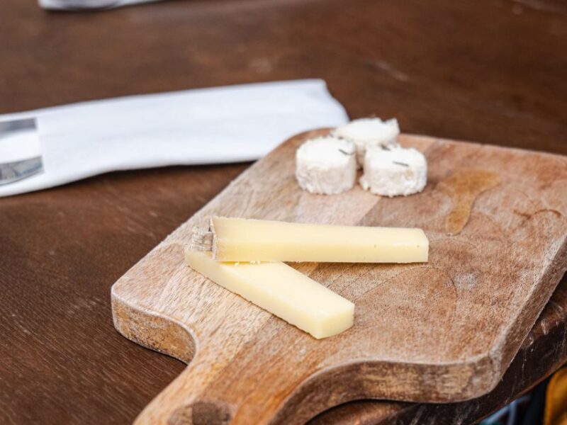 Aix en Provence Food & City tour Half Day tour - The Guide & Group Experience