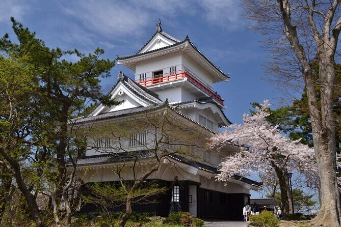 Akita Shore Excursion Tour By Private Car - Discover the Charm of Akita with a Private Shore Excursion