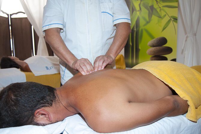 Akrotiri: Couples' Aromatherapy Massage - The Massage Experience