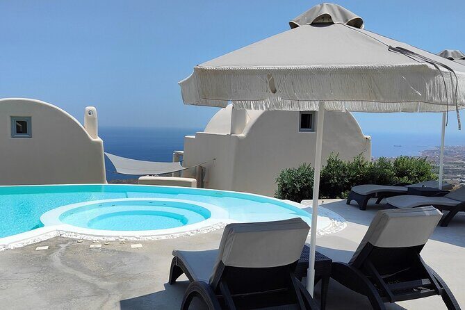 Akrotiri: Couples Departure Day Treat w Massage & Day Pool Access - The Sum Up