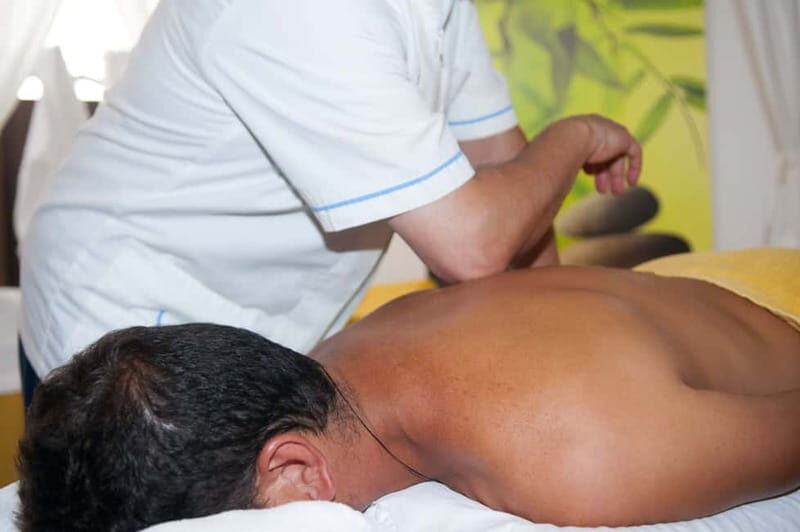 Akrotiri: Singles' Aromatherapy Massages - Who Will Love This Experience?