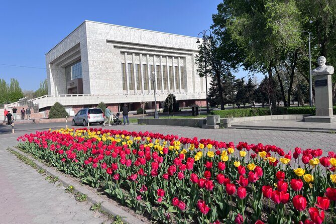 Ala Archa Nature Park and City Tour with Kyrgyz Lunch - The City Tour and Lunch Experience