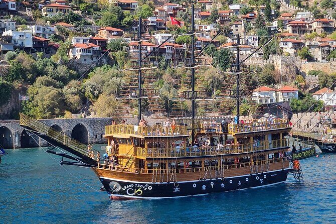 Alanya All Inclusive Pirate Boat Trip With Hotel Transfer - A Closer Look at the Itinerary