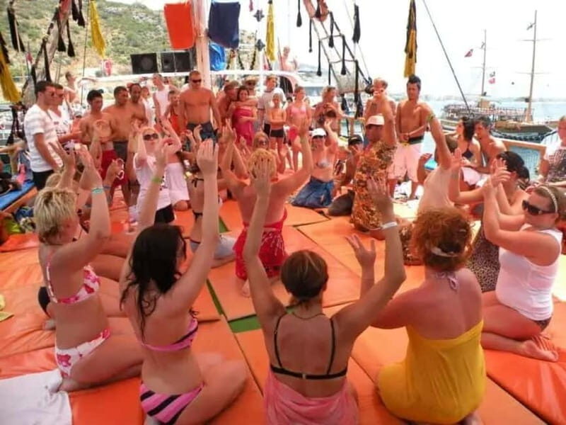 Alanya Boat Trip with Swimming & Castle Panorama Views - Exploring the Alanya Boat Trip with Swimming & Castle Panorama Views