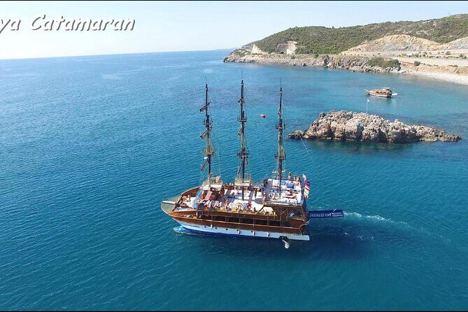 Alanya Catamaran Boat Trip incl. Lunch and drinks - Lunch & Drinks