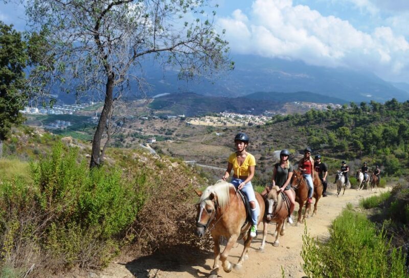 Alanya: Horse Riding Club Transfer Service - FAQs