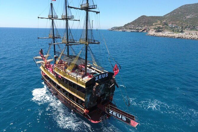 Alanya Pirate Boat Tour with Lunch, Soft Drinks & Transfer - Who Should Consider This Tour?