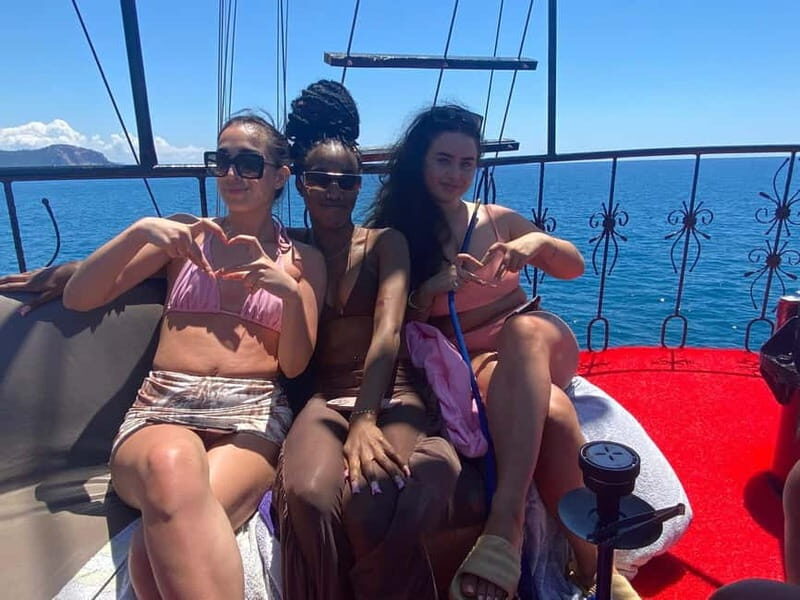 Alanya: Pirate Boat Tour with Lunch & Unlimited Soft Drinks - Setting Sail on a Pirate Adventure