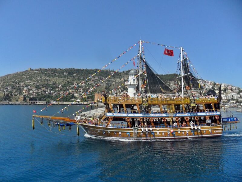 Alanya Pirate Boat Trip with Lunch, Swimming & Foam Party - Analyzing the Experience: What You Can Expect